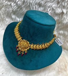 Cutwork Blouse Designs, Colorful Rangoli Designs, Gold Jewellery Design, Rangoli Designs, Cut Work, Blouse Designs, Gold Jewelry, Jewelry Design