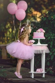 Fairytale Birthday Party, Birthday Luxury, 6 Month Baby Picture Ideas, Ballerina Birthday Party, Fairytale Birthday, Ballet Birthday Party, Birthday Princess Dress, Ballet Birthday, Ballerina Birthday Parties