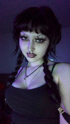 Pretty Goth Makeup, Casual Goth Makeup, Dark Makeup Looks, Vampire Bride, Alt Makeup, Graphic Makeup, Swag Makeup, Alternative Makeup, Cool Makeup Looks