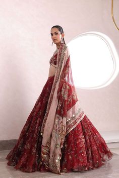 Lady Sangeet Outfit Punjabi, Reception Lengha, Lehengas For Wedding, Shadi Dress, Mahima Mahajan, Wedding Lenghas, Bridal Lehenga Online, 2024 Dresses, Bridal Lengha