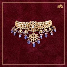 Polki Necklace With Amethyst Uncut Choker, Uncut Diamond Necklace, Polki Sets, Kundan Jewellery Bridal, Feminine Elegance, Diamond Choker, Necklace Craft