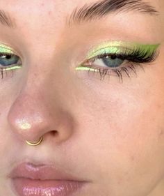 Green Eye Makeup, Green Makeup, Green Eye, Fairy Makeup, Edgy Makeup