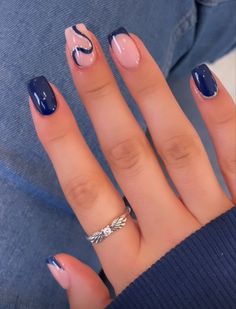 Dark Navy Blue And Silver Nails, Nail Art Square Nails, Hawaii Nails, Navy Blue Nails, Simple Gel Nails, Colorful Nails, Summery Nails, Casual Nails, Her Nails