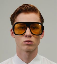 Unique Glasses Frames, Eyewear Inspiration, Top Sunglasses, Aviator Sunglasses Mens, Stylish Glasses, Square Glasses, Men's Eyeglasses