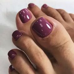 Trendy Toes: Top Summer Toe Nail Colors of 2024 Subtle Summer Nail Colors, Pedi Nail Colors, Pedicure Colors For Tan Skin, Toe Nail Colors 2024 Spring, Toe Nail Colors 2024, Fall Toenail Colors Autumn, Pedicure Summer Colors, Toenail Colors For Summer, Nail Colors For Italy Trip