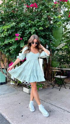 Cute Dresses Women, Cute Trendy Dresses Long, Birthday Poses In Frock, Summer Flowy Dresses Sundresses, Cotton Western Dresses Summer, Casual Dress Photoshoot Ideas, Fashion Inspo Outfits Summer Dresses, Poses On One Piece Dress Short, Float Summer Dresses