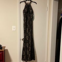 Full Length Formal Gown Brand New With Tags Black/Nude Black Floor-length Evening Dress For Homecoming, Black Lace Maxi Dress For Prom Season, Black Full Length Maxi Dress For Prom, Black Lace Maxi Length Gown, Black Full-length Maxi Dress For Prom, Black Lace Maxi Gown, Black Maxi Dress For Prom, Formal Gown, Size 6 Dress