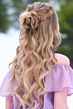 Beaded twist-out hairstyles
women hair styles with beads Down Curly Hairstyles, Hoco Hairstyles, Dance Hairstyles, Fishtail Braid, Wedding Hairstyles Half Up Half Down, Wedding Hair Down, Braided Hairstyles For Wedding, Prom Hairstyles