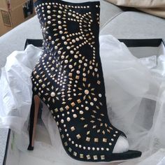 Brand New In The Box...Black Suede Peep Toe Boot With Gold Stone Embellishments 5 Inch Heel Shoe Diva, Chic High Heels, Butterfly Shoes, Peep Toe Boots, Fantastic Shoes, Women Heels, Gold Stone, Hot Shoes, 5 Inch Heels