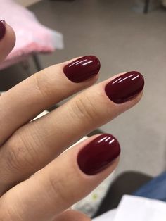 Neutral Colour Acrylic Nails, October Nails Fall Ideas, Short Round Burgundy Nails, Wineberry Nails, Short Gel Manicure Design, Basic Nail Colors, Mulberry Nails, Merlot Nails, Elegant Nail Colors