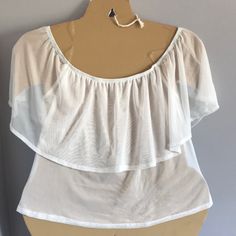 Cute Shear Off The Shoulder Top. Perfect Over A Tank Or Cami, Or Swim Top. Size 1x Nwt Fashion To Figure Brand White Mesh Top For The Beach, Sheer Short Sleeve Tops For Vacation, Sheer Short Sleeve Vacation Tops, White Sheer Summer Top, Fashion To Figure, Off The Shoulder Top, Swim Top, Shoulder Top, Off The Shoulder