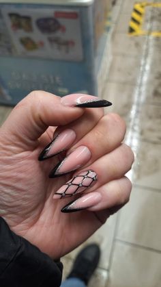 Siyah Nail Art, Black Tip Stiletto Nails, Long Black Nails, Acrylic Nails Stiletto, Pointed Nails, Blush Nails, Pretty Gel Nails