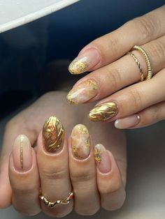 Gold Nails, Gold