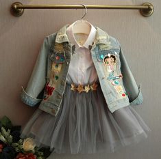 Sequin Denim Jacket, Denim Jacket Embroidery, White Hole, Girls Denim Jacket, Kids Designer Dresses, Girls Outerwear, Kids Outerwear, Frock Design, Kids Coats