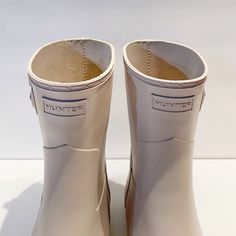 Hunter Women's Refined Short Waterproof Rain Boot in Beige | US Size 11  | eBay Women Hunters, Rain Boot, Boot Shoes Women, Priority Mail, Rain Boots, Shoe Boots, Shoe Accessories, Im Not Perfect, Women Accessories