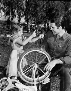 Clint Walker and Daughter Valerie Clint Eastwood Son, Clint Walker Today, Western Clint Eastwood, Cheyenne Bodie, The Man With No Name Clint Eastwood, Mom In Heaven Quotes