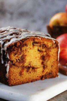 Mary Berry Apple And Cinnamon Cake Apple Pear Cake, Apple And Cinnamon Cake, Mary Berry Baking, Mary Berry Cooks, Cinnamon Cake Recipes, British Baking Show Recipes, Apple Cinnamon Cake, Mary Berry Recipe, Loaf Cake Recipes