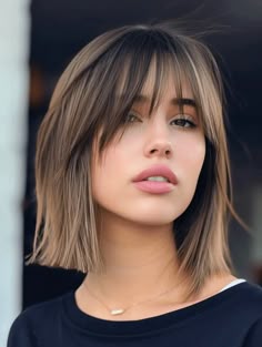 Shoulder Length Lob With Layers Straight, Shoulder Length Layered Bob With Bangs, Tuns Bob Lung, Summer Bangs, Hair Floating, Haircut Shoulder, Spring Haircut, Bob Lung, Lob Hair