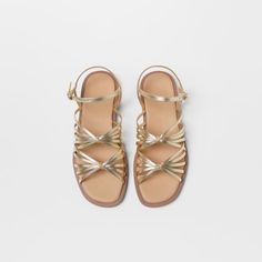 Sandals With Gold Colored Straps And Knotted Detail At Instep. Adjustable Buckle Closure. Rubber Sole. Neutral Sandals, Fabric Sandals, Zara Sandals, Pool Shoes, White Leather Sandals, Colored Sandals, Barbie Shoes, Zara Gold, Boys Sandals