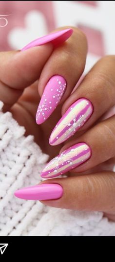 Nails Ideas Christmas, Pink Christmas Nails, Christmas Nails Designs, Christmas Nails Ideas, Elegant Touch Nails, December Nails, Christmas Nail Art Designs, Snowflake Nails