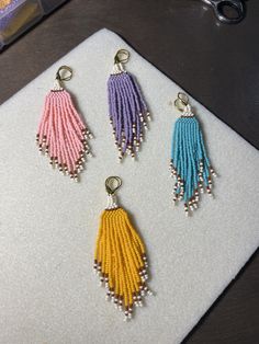 Fun and simple.  With this simple design we can easily match them to any outfit, why not get a few colours ;) Ear Ring, Jewelry Design Earrings, Design Earrings, Beaded Tassels, Design Simple, Fringe Earrings, Simple Design, Beaded Earrings, Simple Designs