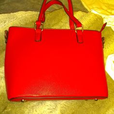 Has Shoulder Strap. Flawless Condition Inside And Out. Never Used. Beautiful Bag. Tim And Sturdy Yet Feminine And Beautiful. Aldo Purses, Louis Vuitton Artsy Mm, Louis Vuitton Neverfull Gm, Louis Vuitton Artsy, Monogram Tote Bags, Suede Handbags, Red Tote, Monogram Tote, Classic Bags