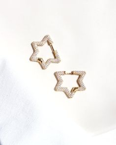 Sterling Silver Star Earrings, Buy Earrings Online, Shaped Hoop Earrings, Star Hoop Earrings, Silver Star Earrings, Preppy Jewelry, Buy Earrings, Jewelry Accessories Ideas