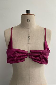 T LABEL romantic wear. Circus Ny Shoes Outfits, Magenta Outfit Aesthetic, Unique Fashion Pieces, Unique Clothing Pieces, Magenta Clothes, Upcycling Ideas Clothes, T Label, Fashion Upcycle, Clothes Upcycling