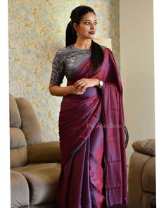 Unique Saree, Gorgeous Saree, Indian Ethnic Fashion, Latest Indian Jewellery, Keep Me Stylish, Princess Palace, Silver Blouse, Indian Sari Dress, Pattu Saree Blouse Designs