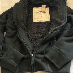 Amazing For The Winter Very Soft And Thick Light At The Same Time Brand New Hollister Coat, Hollister Fur Hoodie, Sherpa Hoodie With Pockets, Camo Hoodie Hollister, Hollister Jackets, Sherpa Lined, Hollister, Mens Jackets, Jackets & Coats