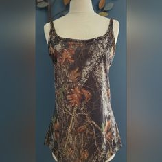 There's A Tiny Hole Where Original Tag Was Attached That Doesn't Show-Never Washed Or Worn-Mossy Oak Amazingly Realistic Design! Taylored Fitted Camouflage Sleeveless Top, Fitted Sleeveless Camouflage Top, Western Clothing, Mossy Oak, Dress Form, Western Outfits, Green Brown, Green And Brown, Women's Intimates