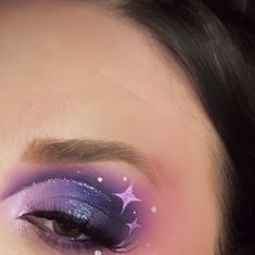 About Face Matte Fluid Eye Paint, Fairy Makeup Purple, School Eyeliner, Light Purple Makeup Looks, Purple Makeup Ideas, Amethyst Aesthetic, Violet Palette, Matte Fluid Eye Paint