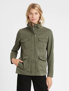 Classic Utility Jacket | Banana Republic Fall Style Guide, Stylish Summer Outfits, Cargo Jacket, Empower Women, Anorak Jacket, Flight Jacket, Oversized Jacket, Spring Wardrobe, Fall Jackets