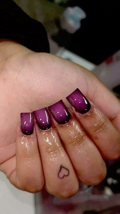 Short Aura Nails Square, Hard Nails Short, Square Nails Ideas Fall, Short Extra Nails, Extra Short Nails Ideas, Square Nails With Design, Purple Short Acrylic Nails, Purple Nails Square, Black Short Square Nails