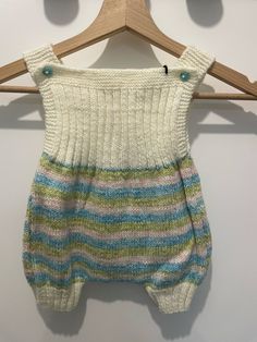 Green baby bodysuit, handmade knitted. Ideal for a birth present. Handmade White Knitting Pattern, Casual White Handmade Knitting Pattern, Green Baby, Handmade Knitting, Gender Neutral Baby, Baby Bodysuit, Baby Clothes, Gender Neutral, Art Collection