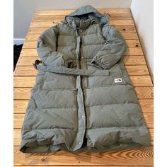 The North Face Women’s Green Full Zip Hooded Long Down Jacket Coat Size Xl Super Cute Coat In Good Condition! Extremely Lofty And Warm. It Hits At The Middle Of My Shin. The North Face Puffer Jacket Long, Long Down Jacket, Cute Coats, North Face Women, North Face Jacket, Jacket Coat, Down Jacket, North Face, The North Face