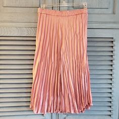 Time & Tru Women's Blush Pink Crinkled Skirt, Size M, Nwot Length: 31" Smoke Free Home Casual Spring Skirt With Folds, Spring Skirted Bottoms With Folds, Casual Long Skirt With Folds, Pink Relaxed Pleated Skirt, Pink Pleated Relaxed Fit Bottoms, Spring Flowy Skirt With Crinkle Texture, Spring Flowy Crinkle Texture Skirt, Spring Tiered Skirt With Folds, Blush Pink