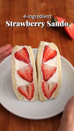 Strawberry Whipped Cream Sandwich, Food To Make With Bread, Snacks To Make With Strawberries, Strawberry Sando Recipe, Easy Japanese Recipes Desserts, Japanese Snack Recipes, Easy Dinner Ideas For Picky Eaters, Easy Cute Recipes, How To Make Japanese Food