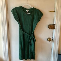 Brand: Jcrew Size: Xxs (Fits Like Xs/S) Original Price: $59.50 Quality: Brand New, Tags Still On * Never Worn Green T Shirt, T Shirt Dress, Tshirt Dress, J Crew, Colorful Dresses, Midi Dress, Brand New, Womens Dresses, The Originals