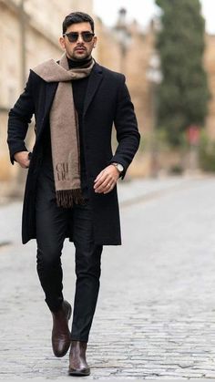 Cold Winter Outfits Men, European Fashion Winter, Mens Winter Fashion Outfits, Mens Business Casual Outfits, Streetwear Mode, Stylish Men Casual, Paris Mode, Fashion Suits For Men