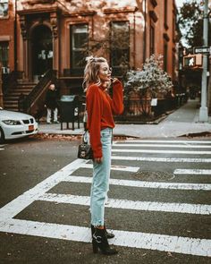 Looks Pinterest, Outfit Trends, Trik Fotografi, Red Sweater, Mode Inspo, 가을 패션, Outfits Casual, Fashion Mode, Mode Inspiration