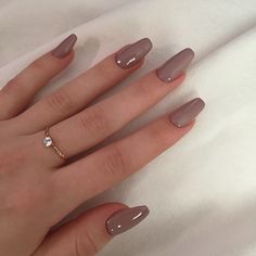 Easy Homemade Dinner Recipes Healthy, Simple Almond Acrylic Nails One Color, Neutral Tone Nails, Nail Art Designs 2023, Brush Techniques, Home Nail Art, 2023 Nail, Unghie Sfumate