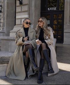 Milan Outfits, Rome Outfits, Street Style Outfits Casual, New York Outfits, Pakistani Fashion Casual, Bff Outfits, Casual Chique, Bff Photoshoot