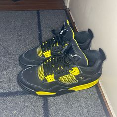 Size 8 In Men’s Comes With The Box Have Been Gently Worn And Are Still In Great Condition Are Not Very Worn In Were Bought Brand New Jordan 4 Retro Thunder, Pretty Sneakers, Shoes Jordan, Luck Quotes, Jordan 4 Retro, Black And Yellow, Jordans For Men, Jordan Shoes, Mens Shoes Sneakers