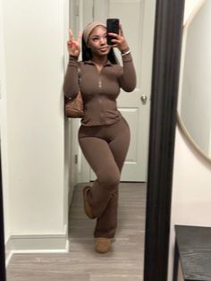 Basic Set Outfit, Baddie Outfits Petite, Kiya K Nicole, Matching Set Outfit Black Women, Crew Neck Sweatshirt Outfit Black Woman, Slim Thick Outfit Aesthetic, Coquette Outfit Black Woman, Lounge Outfits Black Women, Winter Fits Black Women