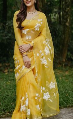 Indian Engagement Saree, Engagement Saree Ideas, South Indian Engagement, Yellow Organza Saree, Haldi Dress, Engagement Saree, Indian Engagement, Kasavu Saree, Cute Maternity Dresses