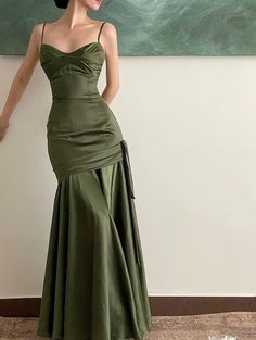 Green Satin Prom Dress, Sweetheart Evening Dress, Spaghetti Strap Prom Dress, Floor Length Prom Dresses, Prom Dress Inspiration, Prom Dresses Online, Gown Prom