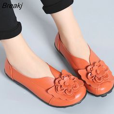 Shipping: Worldwide Express Shipping AvailableDelivery time: 7-15Days Fast ShippingReturns: Fast refund, 100% Money Back Guarantee.Brand Name: brcchenxiFlats Type: LoafersUpper Material: Genuine LeatherUpper-Genuine Leather Type: Cow LeatherToe Shape: Round ToeOrigin: Mainland ChinaSeason: Spring/AutumnOccasion: CasualClosure Type: Slip-OnFashion Element: ShallowOutsole Material: RubberInsole Material: PUPattern Type: SolidFit: Fits true to size, take your normal sizeLining Material: PUwomen sho Moccasins Women, Casual Leather Shoes, Flower Style, Women Flats, Ladies Shoes, Tory Burch Flats, Casual Flats, Up Shoes, Leather Flats