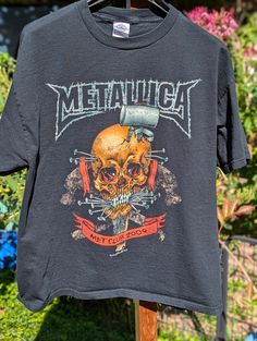 Vintage 2004 Metallica Fan Club MetClub Pinhead T-shirt. Size large.  Only worn a few times. No rips or stains Metallica Shirt, Fan Club, Pant Shirt, Preppy Style, Metallica, Gender Neutral, Art Collection, Adult Outfits, Bathing Beauties