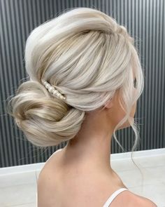 Kristina Gasperas on Instagram: “Throwing back to this beautiful creation by @kasia_fortuna created during one of our Bridal Hair Bootcamps in Ireland... we are so pleased…” Bride Hairstyles Updo, Bridal Hair Makeup, Wedding Hair Up, Guest Hair, Mother Of The Bride Hair, Bridal Hair Updo, Peinados Recogidos, Luscious Hair, Wedding Hair Inspiration